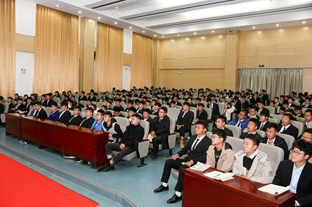 說明: //news.www.wanbaokm.com/__local/D/F5/0E/7554E30635109CE9F45E75A2AE1_181E06E9_32B90.jpg