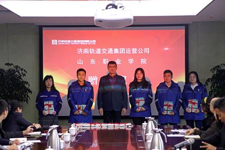 說明: //news.www.wanbaokm.com/__local/B/64/6B/62C42A13944D22396E7449CE355_AB54E9EE_80217.jpg